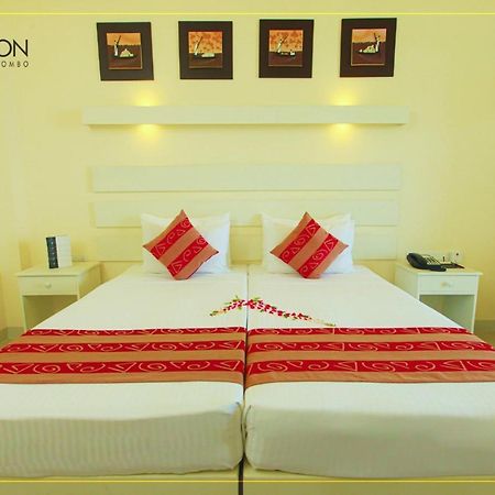 Beacon Beach Hotel Negombo Exterior photo