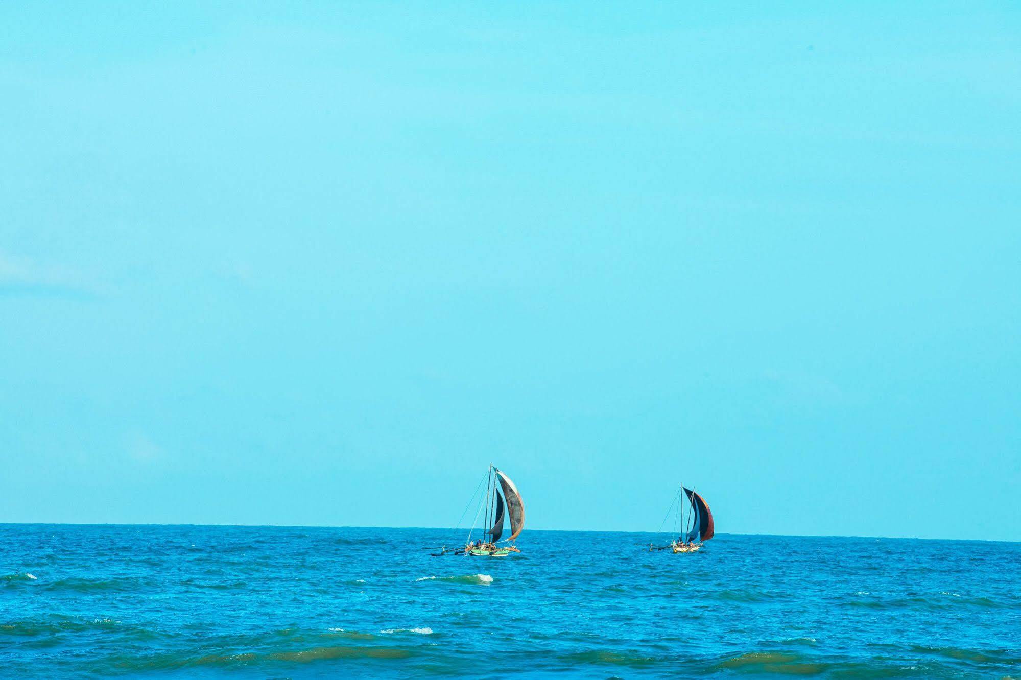 Beacon Beach Hotel Negombo Exterior photo