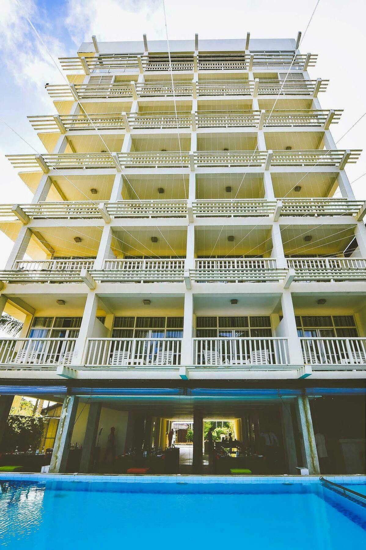 Beacon Beach Hotel Negombo Exterior photo