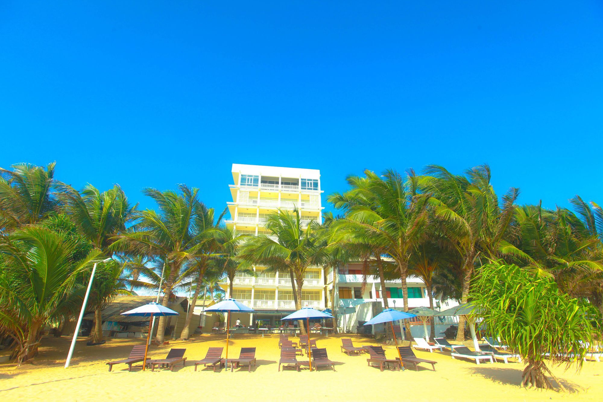 Beacon Beach Hotel Negombo Exterior photo