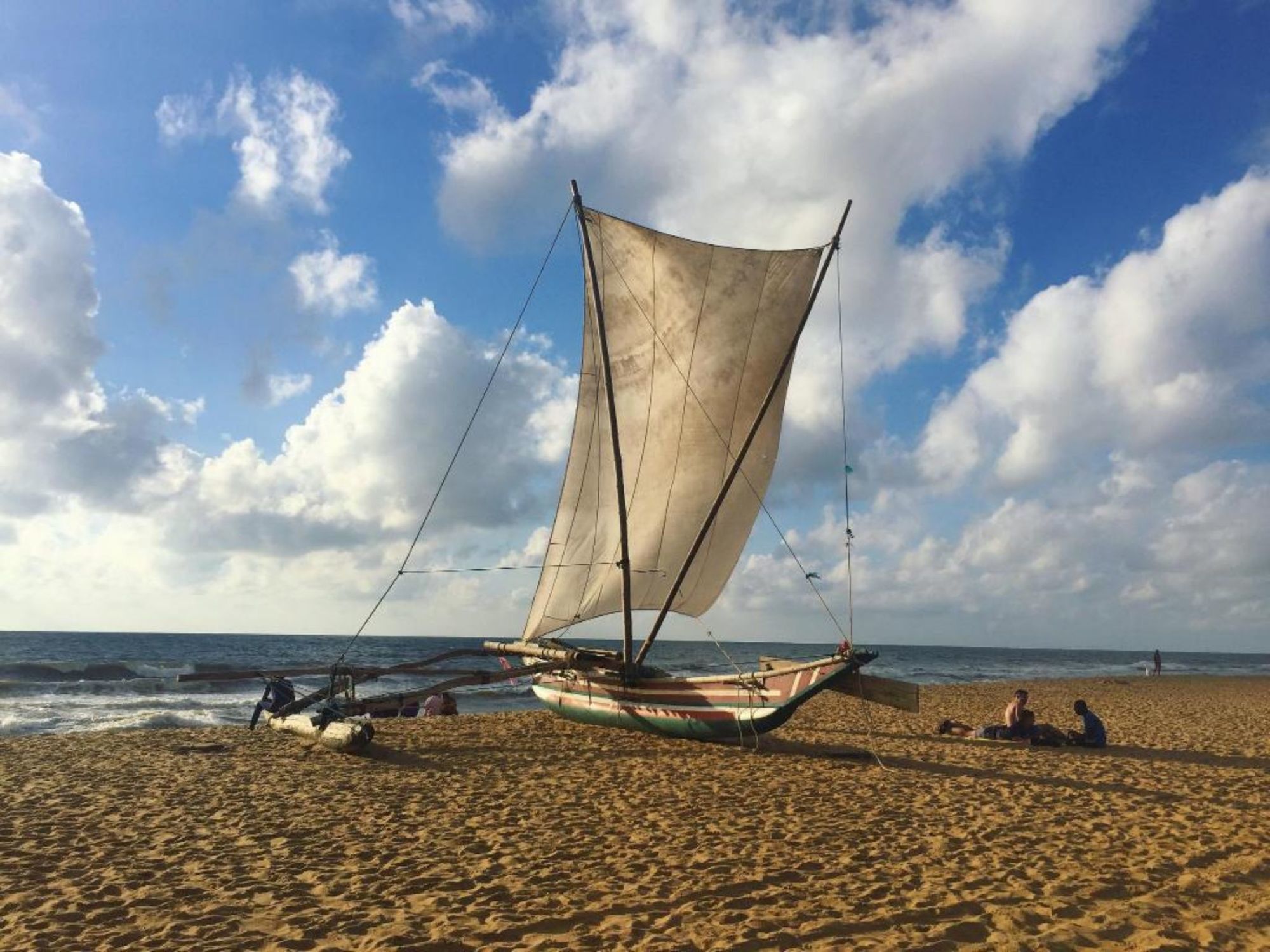 Beacon Beach Hotel Negombo Exterior photo